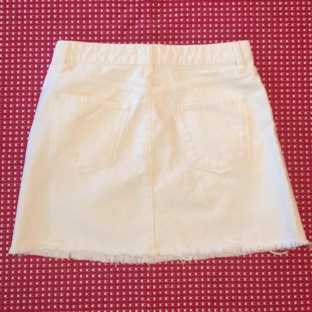 (Never Worn) Urban Outfitters White Denim Skirt - Picture 2 of 2